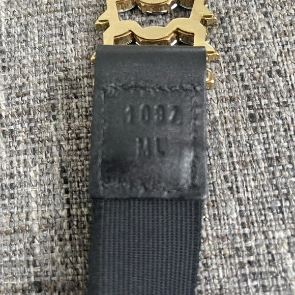 Cache stretch black belt with crystal grey stone”buckle”, gold trim ! - Picture 7 of 7